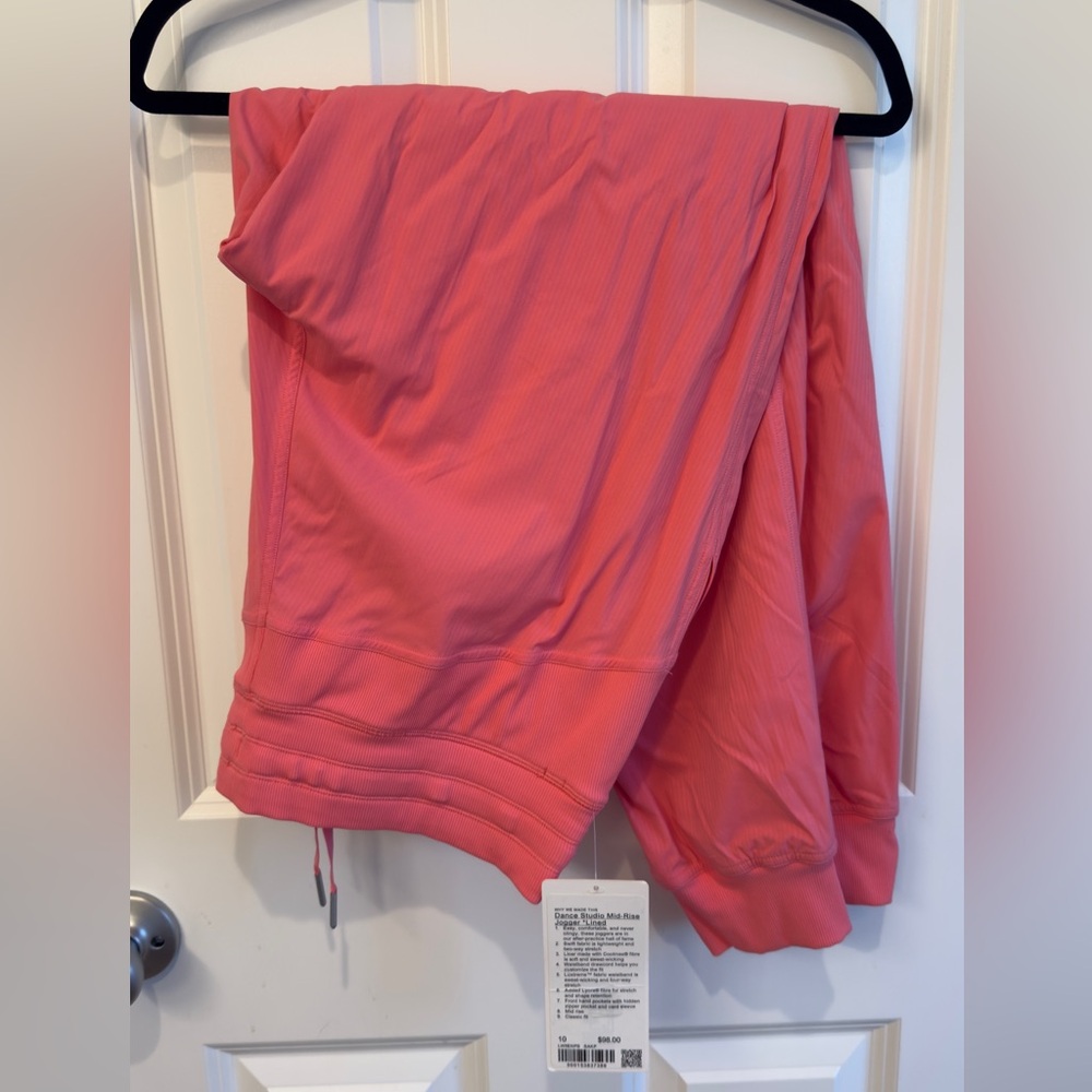 Dance Studio Mid-Rise
Jogger *Lined Sakura Pink Size 10